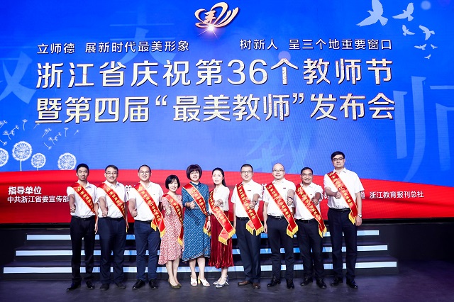 1599659123437058471.jpg 2.jpg