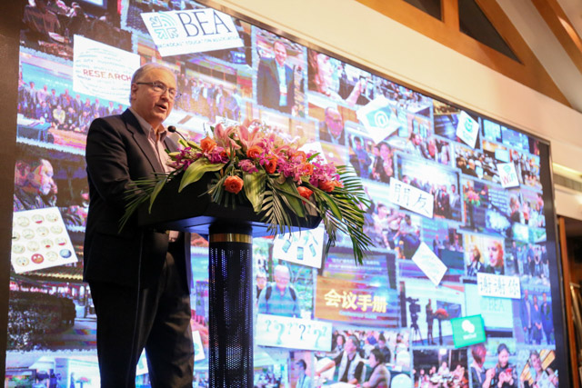 4.Greg Luft致辞.jpg